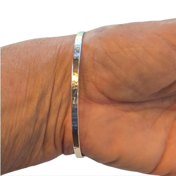 Brighton Art & Soul Joy To The World Silvertone Bangle - Picture 3 of 6